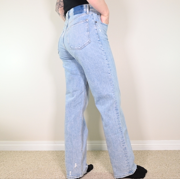 Abercrombie & Fitch Denim - Abercrombie & Fitch 90s Straight Ultra High Rise Jeans